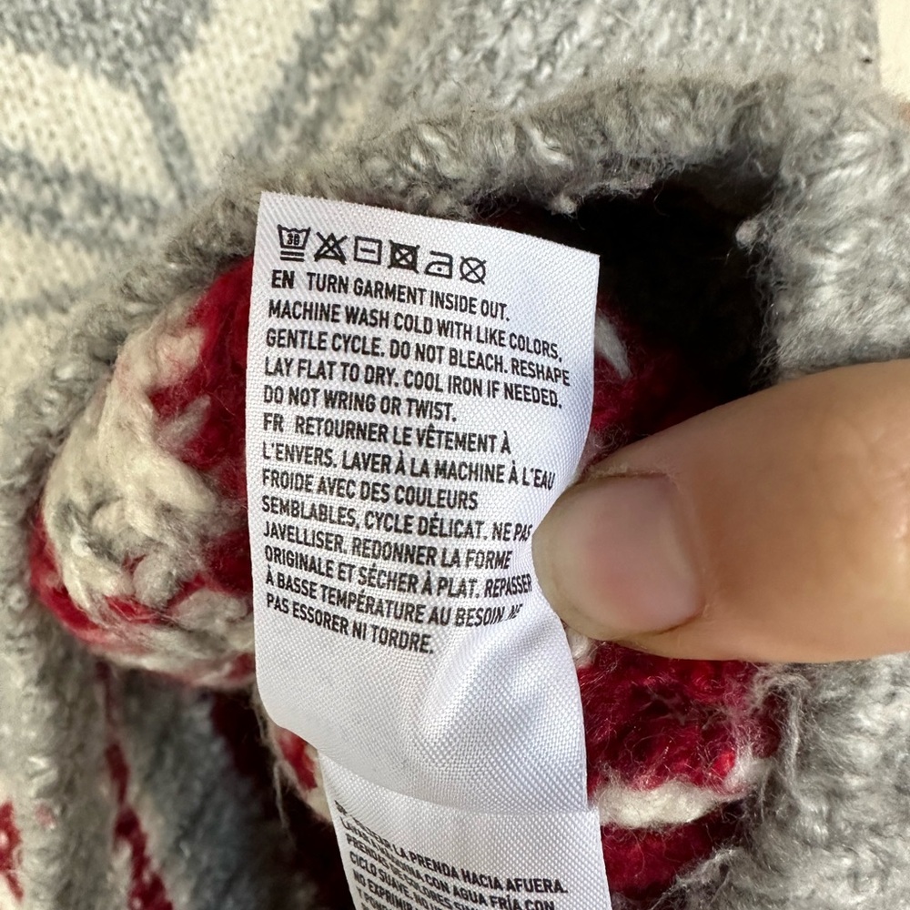 American Eagle Outfitters Red and Gray Cropped Knit Sweater - Picture 6 of 8